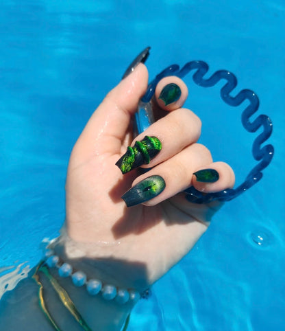 Green Snake Nails [Handmade]