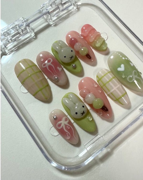 miffy nails!