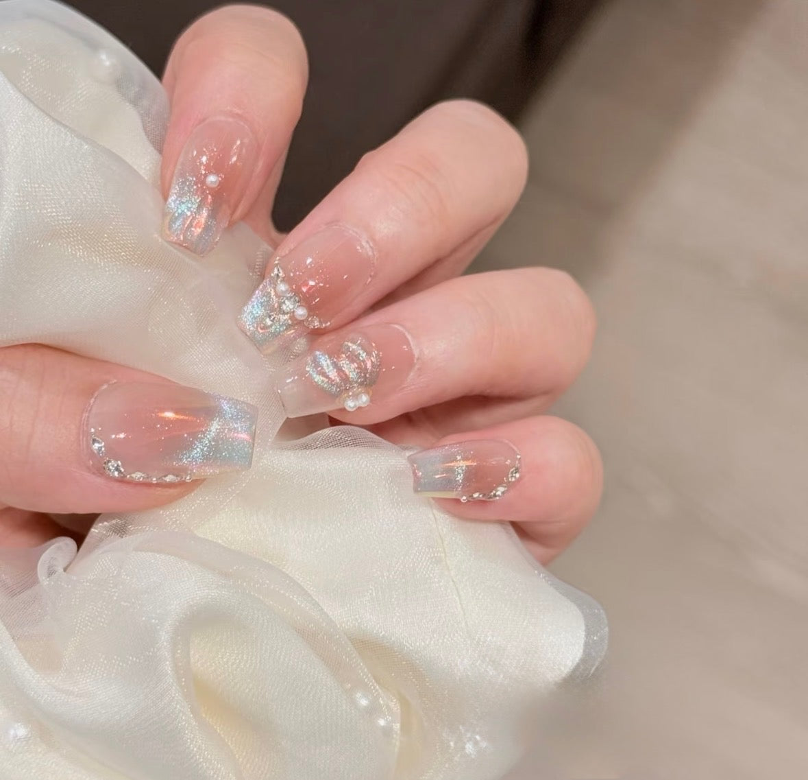 Pearl Aura Nails [Handmade]